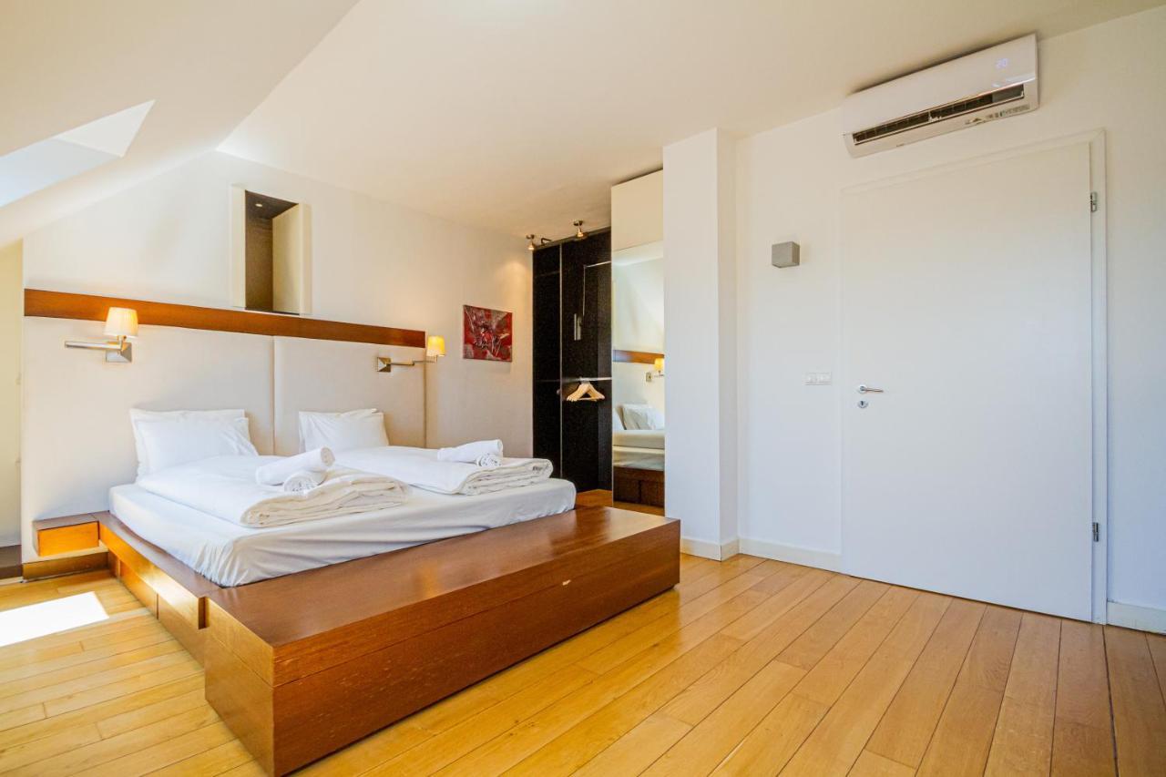 Luxury Apartment With Balcony In Downtown Budapeste Exterior foto