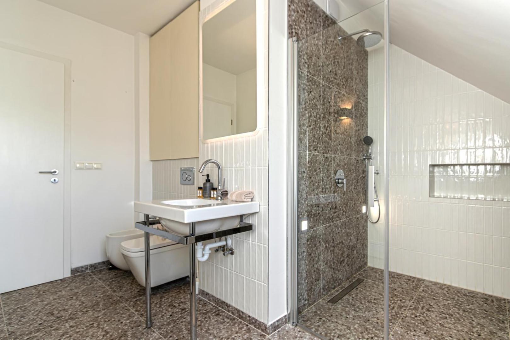 Luxury Apartment With Balcony In Downtown Budapeste Exterior foto